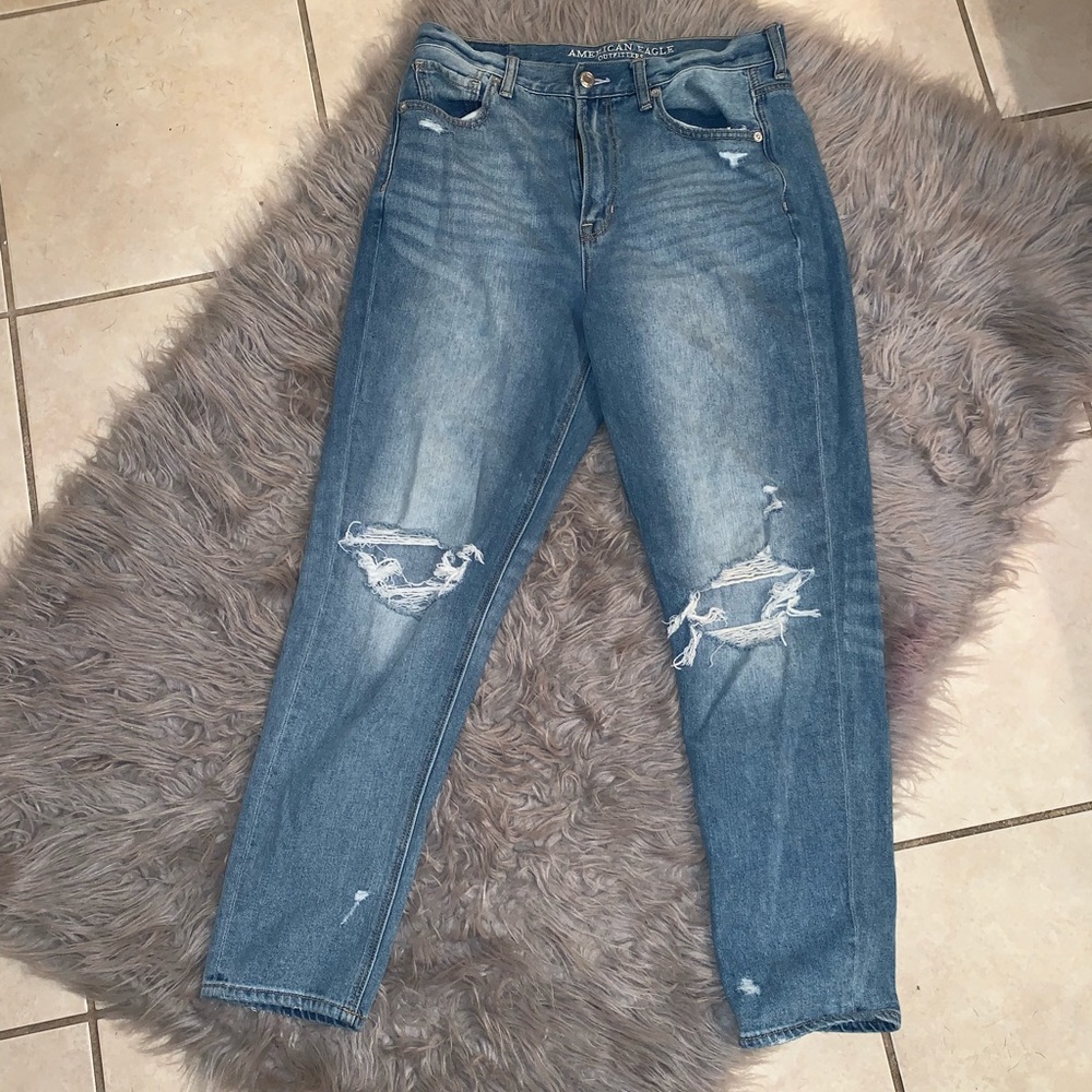 American Eagle Light Wash Ripped Mom Jeans